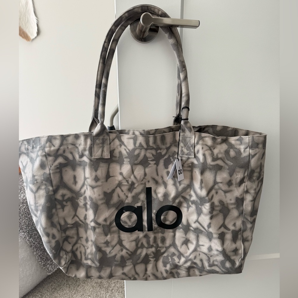 ALO Yoga Gray Tote Bag